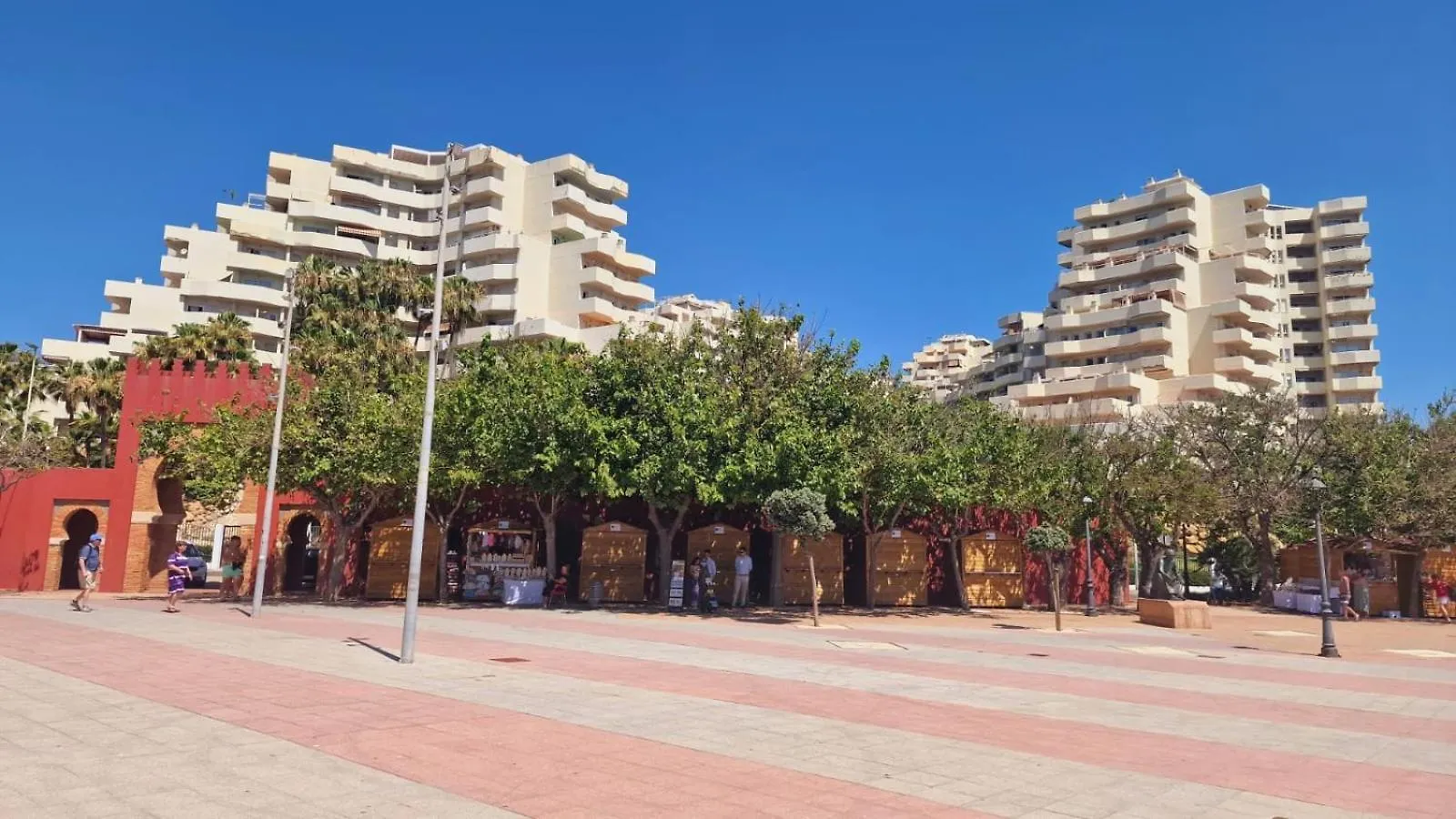 شقة Apartamentos Magic Benalbeach By Benalnova بينالماذينا