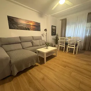 https://tu-rincon-gaditano-en-la-playa-con-wifi.hotelsincadiz.net